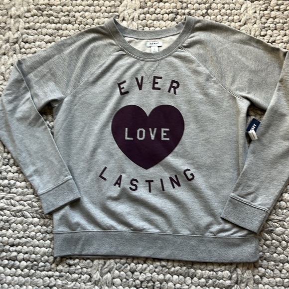 NWT Old Navy “everlasting love” sweatshirt - Picture 6 of 10